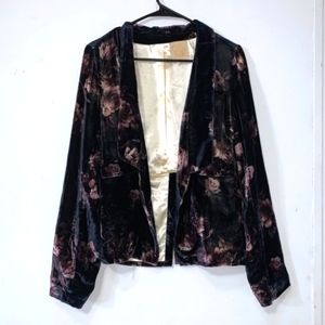 Chaser sz S Black Velvet Floral Blazer